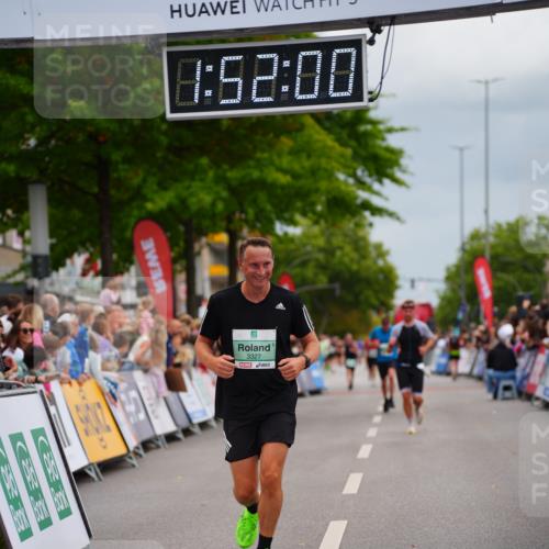 20.09.2026 - PSD Bank Halbmarathon LAZAROV Photography http://msf.ph/oto/10514015 20.09.2026 11:52:00 Ziel 1729, 2503, 2850, 3074, 3327 meine-sportfotos.de