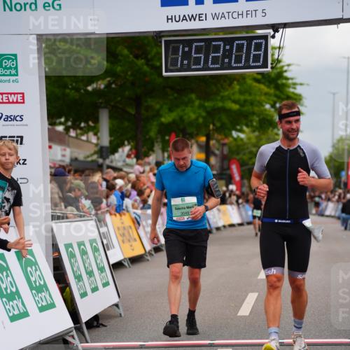20.09.2026 - PSD Bank Halbmarathon LAZAROV Photography http://msf.ph/oto/10514097 20.09.2026 11:52:07 Ziel 2830, 3049, 3327 meine-sportfotos.de