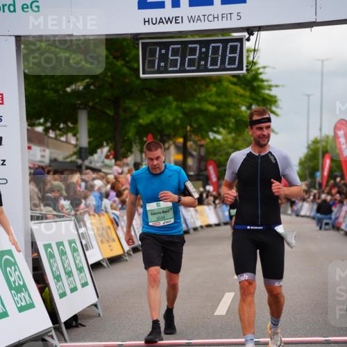 20.09.2026 - PSD Bank Halbmarathon LAZAROV Photography http://msf.ph/oto/10514105 20.09.2026 11:52:08 Ziel 2830, 3049, 3327 meine-sportfotos.de