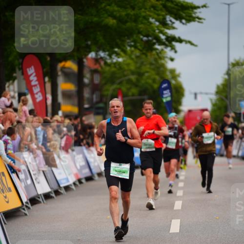 20.09.2026 - PSD Bank Halbmarathon LAZAROV Photography http://msf.ph/oto/10514171 20.09.2026 11:52:14 Ziel 2830, 3049, 4680, 4789 meine-sportfotos.de