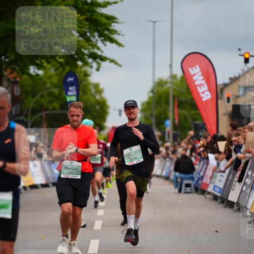 20.09.2026 - PSD Bank Halbmarathon LAZAROV Photography http://msf.ph/oto/10514245 20.09.2026 11:52:16 Ziel 3049, 3737, 4680, 4789 meine-sportfotos.de