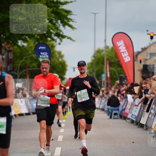 20.09.2026 - PSD Bank Halbmarathon LAZAROV Photography http://msf.ph/oto/10514252 20.09.2026 11:52:16 Ziel 3049, 3737, 4680, 4789 meine-sportfotos.de