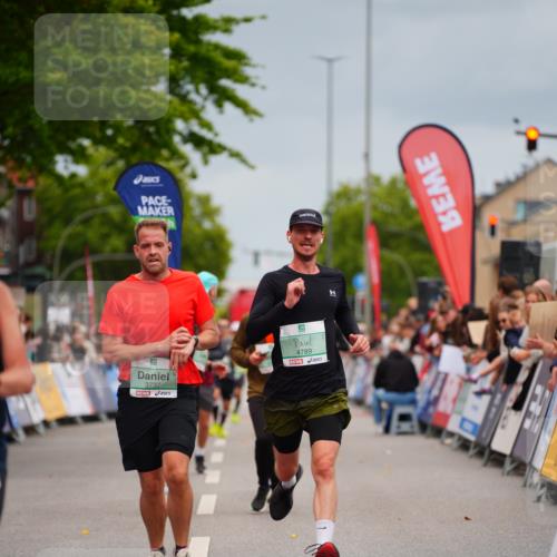 20.09.2026 - PSD Bank Halbmarathon LAZAROV Photography http://msf.ph/oto/10514275 20.09.2026 11:52:16 Ziel 3049, 3737, 4680, 4789 meine-sportfotos.de