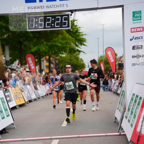 20.09.2026 - PSD Bank Halbmarathon LAZAROV Photography http://msf.ph/oto/10514379 20.09.2026 11:52:25 Ziel 1152, 3042, 3512, 3664, 3737, 4539, 4609, 4680, 4789 meine-sportfotos.de