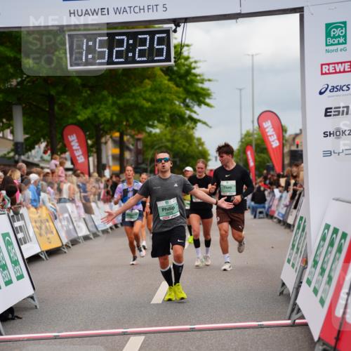 20.09.2026 - PSD Bank Halbmarathon LAZAROV Photography http://msf.ph/oto/10514394 20.09.2026 11:52:25 Ziel 1152, 3042, 3512, 3664, 3737, 4539, 4609, 4680, 4789 meine-sportfotos.de