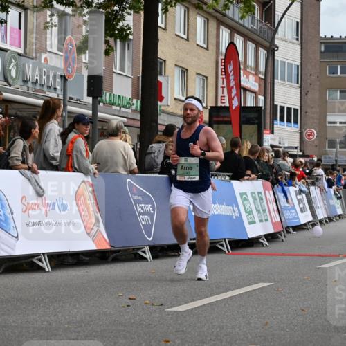 20.09.2026 - PSD Bank Halbmarathon J. Mangold http://msf.ph/oto/10514426 20.09.2026 11:41:30 Ziel 3306, 3743, 4012 meine-sportfotos.de