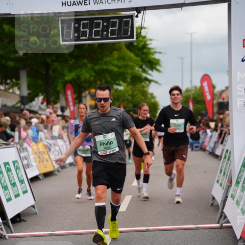 20.09.2026 - PSD Bank Halbmarathon LAZAROV Photography http://msf.ph/oto/10514430 20.09.2026 11:52:26 Ziel 1152, 3042, 3047, 3512, 3664, 3737, 4539, 4609, 4789 meine-sportfotos.de