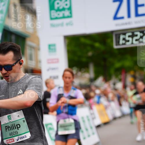 20.09.2026 - PSD Bank Halbmarathon LAZAROV Photography http://msf.ph/oto/10514463 20.09.2026 11:52:28 Ziel 1152, 1196, 3042, 3047, 3512, 3664, 4539, 4609, 4714 meine-sportfotos.de