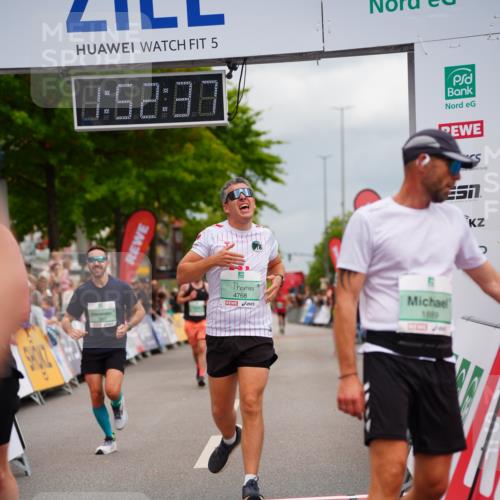 20.09.2026 - PSD Bank Halbmarathon LAZAROV Photography http://msf.ph/oto/10514684 20.09.2026 11:52:37 Ziel 1130, 1196, 1254, 1732, 1853, 1889, 3047, 4071, 4714, 4768 meine-sportfotos.de