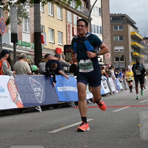 20.09.2026 - PSD Bank Halbmarathon J. Mangold http://msf.ph/oto/10514692 20.09.2026 11:42:04 Ziel 1188, 1879, 2179, 2633 meine-sportfotos.de