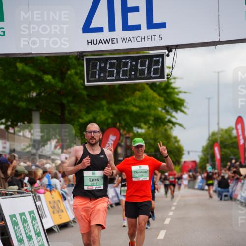 20.09.2026 - PSD Bank Halbmarathon LAZAROV Photography http://msf.ph/oto/10514789 20.09.2026 11:52:41 Ziel 1130, 1254, 1732, 1853, 1889, 2028, 2113, 3227, 3515, 4071, 4768 meine-sportfotos.de