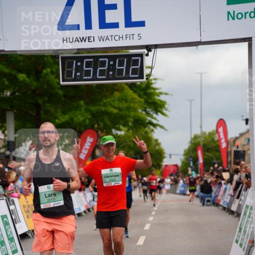 20.09.2026 - PSD Bank Halbmarathon LAZAROV Photography http://msf.ph/oto/10514805 20.09.2026 11:52:42 Ziel 1853, 2028, 2113, 3227, 3515, 4071, 4768 meine-sportfotos.de