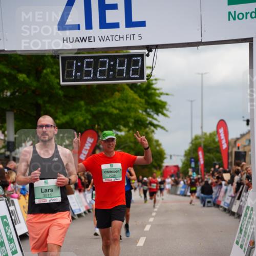 20.09.2026 - PSD Bank Halbmarathon LAZAROV Photography http://msf.ph/oto/10514819 20.09.2026 11:52:42 Ziel 1853, 2028, 2113, 3227, 3515, 4071, 4768 meine-sportfotos.de