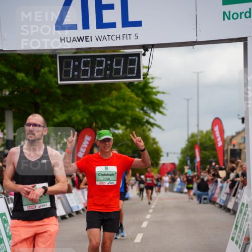 20.09.2026 - PSD Bank Halbmarathon LAZAROV Photography http://msf.ph/oto/10514844 20.09.2026 11:52:42 Ziel 1853, 2028, 2113, 3227, 3515, 4071, 4768 meine-sportfotos.de