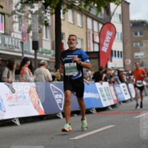 20.09.2026 - PSD Bank Halbmarathon J. Mangold http://msf.ph/oto/10514963 20.09.2026 11:42:38 Ziel 1258, 1888, 2241, 3892, 4008, 4294, 4385, 4541, 4634, 4760 meine-sportfotos.de