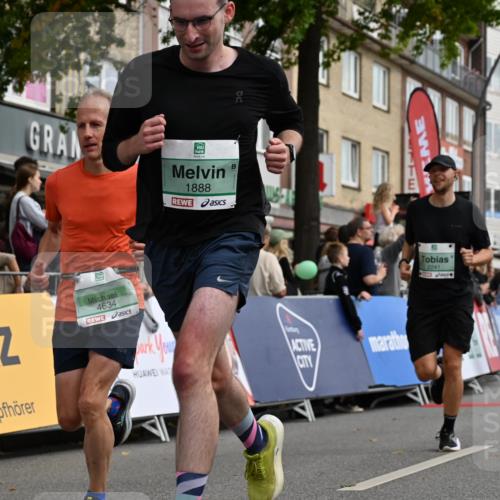 20.09.2026 - PSD Bank Halbmarathon J. Mangold http://msf.ph/oto/10515014 20.09.2026 11:42:41 Ziel 1156, 1258, 1888, 2241, 3892, 4008, 4294, 4385, 4541, 4634, 4760 meine-sportfotos.de