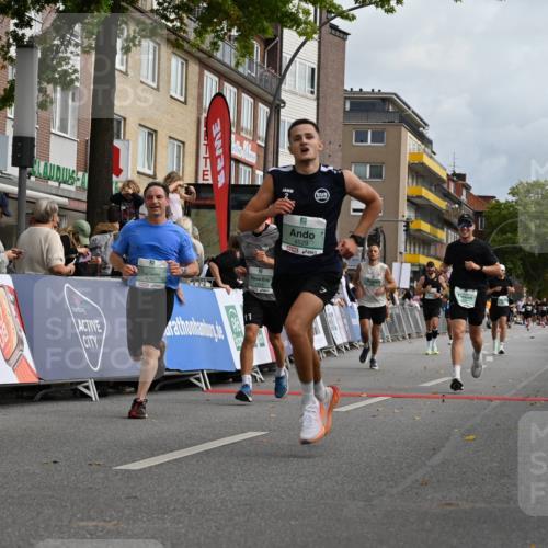20.09.2026 - PSD Bank Halbmarathon J. Mangold http://msf.ph/oto/10515335 20.09.2026 11:43:35 Ziel 1431, 1553, 2211, 2568, 3023, 3117, 3662, 4055, 4220, 4307, 4529, 4658, 4787 meine-sportfotos.de