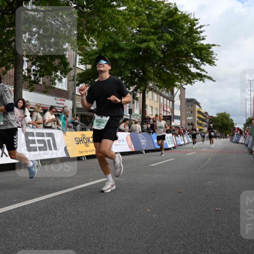 20.09.2026 - PSD Bank Halbmarathon J. Mangold http://msf.ph/oto/10515371 20.09.2026 11:43:39 Ziel 1431, 1493, 1553, 2211, 2568, 3117, 3662, 4220, 4529, 4658, 4787 meine-sportfotos.de