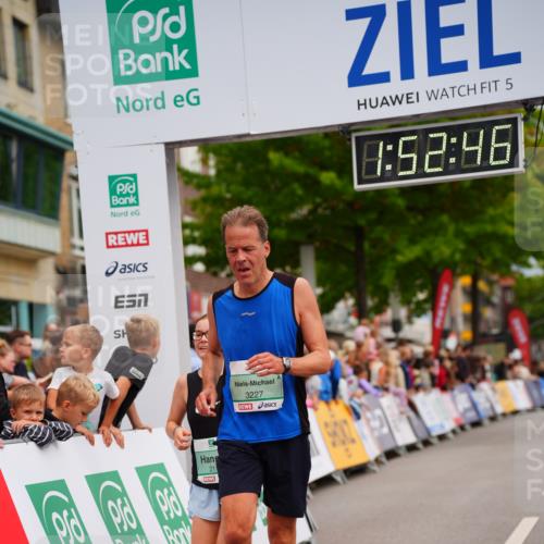 20.09.2026 - PSD Bank Halbmarathon LAZAROV Photography http://msf.ph/oto/10515391 20.09.2026 11:52:46 Ziel 1853, 2028, 2113, 3227, 3515 meine-sportfotos.de