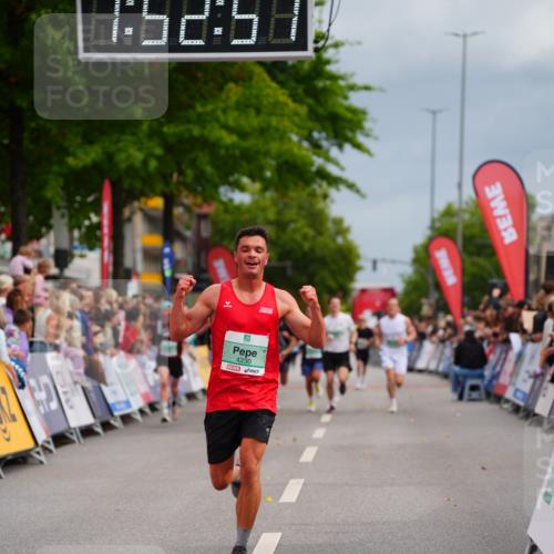 20.09.2026 - PSD Bank Halbmarathon LAZAROV Photography http://msf.ph/oto/10515469 20.09.2026 11:52:51 Ziel 2028, 2113, 3227, 4230 meine-sportfotos.de