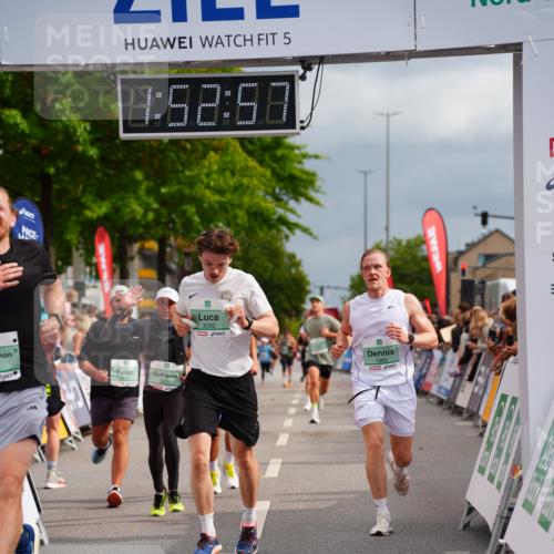 20.09.2026 - PSD Bank Halbmarathon LAZAROV Photography http://msf.ph/oto/10515589 20.09.2026 11:52:57 Ziel 1365, 2528, 3018, 3050, 4020, 4230, 4451, 4757 meine-sportfotos.de
