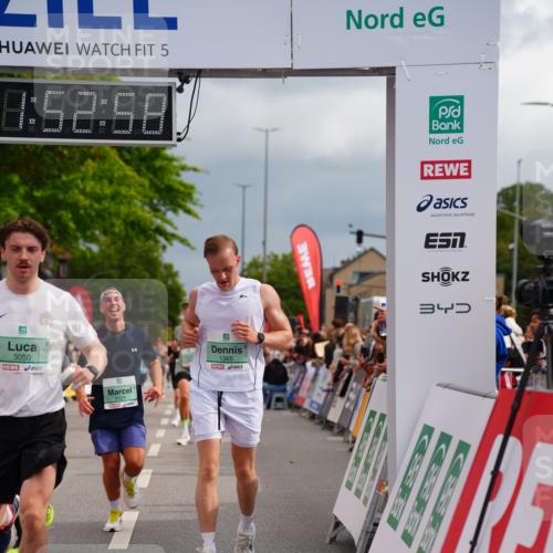 20.09.2026 - PSD Bank Halbmarathon LAZAROV Photography http://msf.ph/oto/10515609 20.09.2026 11:52:57 Ziel 1365, 2528, 3018, 3050, 4020, 4230, 4451, 4757 meine-sportfotos.de