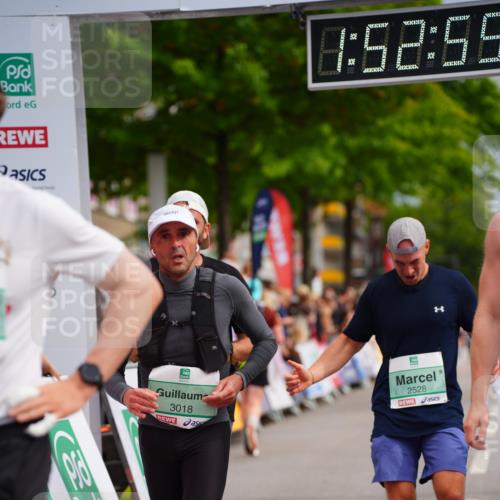 20.09.2026 - PSD Bank Halbmarathon LAZAROV Photography http://msf.ph/oto/10515647 20.09.2026 11:52:59 Ziel 1365, 2528, 3018, 3050, 4020, 4230, 4451, 4757 meine-sportfotos.de