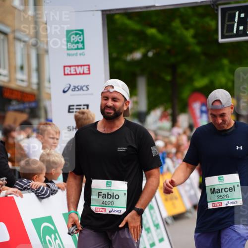 20.09.2026 - PSD Bank Halbmarathon LAZAROV Photography http://msf.ph/oto/10515678 20.09.2026 11:53:00 Ziel 1365, 2528, 3018, 3050, 3505, 4020, 4230, 4451, 4757 meine-sportfotos.de
