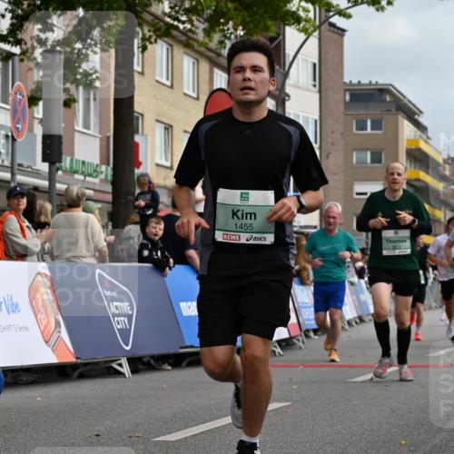 20.09.2026 - PSD Bank Halbmarathon J. Mangold http://msf.ph/oto/10515748 20.09.2026 11:44:03 Ziel 1147, 1455, 1715, 1833, 2132, 2366, 2467, 2512, 2966, 3613, 3651, 4607, 4608, 4723 meine-sportfotos.de