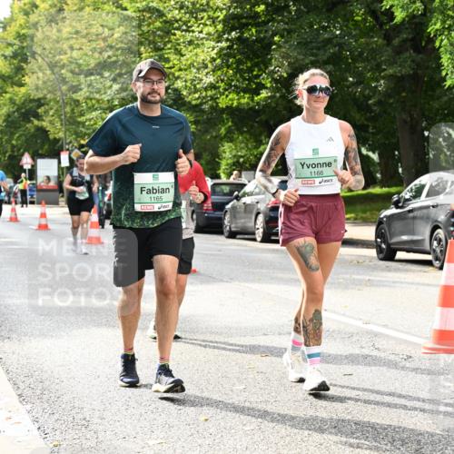 20.09.2026 - PSD Bank Halbmarathon Dr. Thomas Lammeyer http://msf.ph/oto/10515761 20.09.2026 11:10:27 Laufen 1165, 1166 meine-sportfotos.de