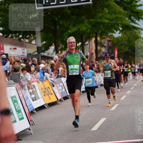 20.09.2026 - PSD Bank Halbmarathon LAZAROV Photography http://msf.ph/oto/10515762 20.09.2026 11:53:09 Ziel 2870, 3041, 3371, 3505, 4624 meine-sportfotos.de