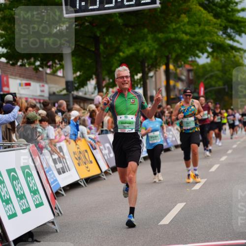 20.09.2026 - PSD Bank Halbmarathon LAZAROV Photography http://msf.ph/oto/10515768 20.09.2026 11:53:09 Ziel 2870, 3041, 3371, 3505, 4624 meine-sportfotos.de