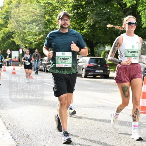 20.09.2026 - PSD Bank Halbmarathon Dr. Thomas Lammeyer http://msf.ph/oto/10515773 20.09.2026 11:10:28 Laufen 1165, 1166 meine-sportfotos.de
