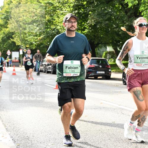 20.09.2026 - PSD Bank Halbmarathon Dr. Thomas Lammeyer http://msf.ph/oto/10515778 20.09.2026 11:10:28 Laufen 1165, 1166 meine-sportfotos.de