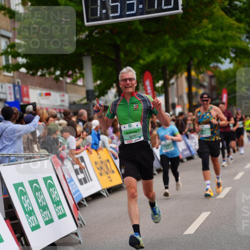20.09.2026 - PSD Bank Halbmarathon LAZAROV Photography http://msf.ph/oto/10515779 20.09.2026 11:53:09 Ziel 2870, 3041, 3371, 3505, 4624 meine-sportfotos.de