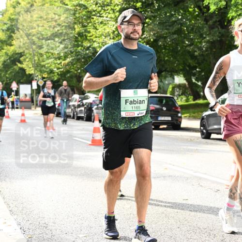 20.09.2026 - PSD Bank Halbmarathon Dr. Thomas Lammeyer http://msf.ph/oto/10515782 20.09.2026 11:10:28 Laufen 1165, 1166 meine-sportfotos.de