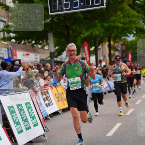 20.09.2026 - PSD Bank Halbmarathon LAZAROV Photography http://msf.ph/oto/10515784 20.09.2026 11:53:09 Ziel 2870, 3041, 3371, 3505, 4624 meine-sportfotos.de