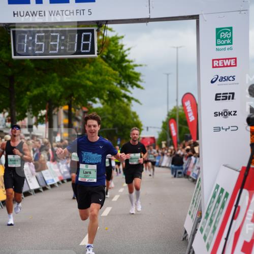20.09.2026 - PSD Bank Halbmarathon LAZAROV Photography http://msf.ph/oto/10515957 20.09.2026 11:53:18 Ziel 1046, 1666, 1701, 2286, 2870, 3371, 4386, 4507, 4624 meine-sportfotos.de