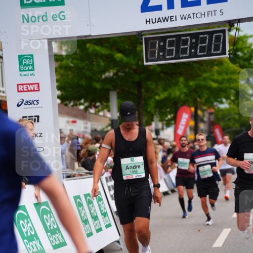 20.09.2026 - PSD Bank Halbmarathon LAZAROV Photography http://msf.ph/oto/10516036 20.09.2026 11:53:20 Ziel 1046, 1666, 1701, 2106, 2286, 2650, 2870, 3371, 4386, 4507 meine-sportfotos.de