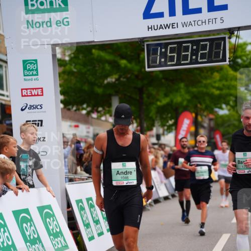20.09.2026 - PSD Bank Halbmarathon LAZAROV Photography http://msf.ph/oto/10516049 20.09.2026 11:53:20 Ziel 1046, 1666, 1701, 2106, 2286, 2650, 2870, 3371, 4386, 4507 meine-sportfotos.de