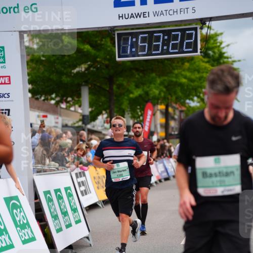20.09.2026 - PSD Bank Halbmarathon LAZAROV Photography http://msf.ph/oto/10516071 20.09.2026 11:53:21 Ziel 1012, 1046, 1666, 1701, 2106, 2286, 2650, 4386, 4507 meine-sportfotos.de