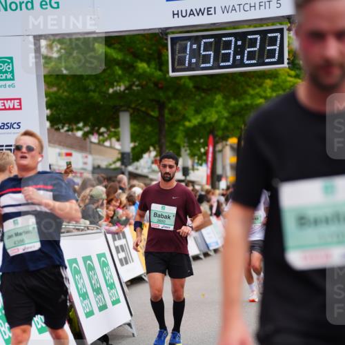 20.09.2026 - PSD Bank Halbmarathon LAZAROV Photography http://msf.ph/oto/10516109 20.09.2026 11:53:23 Ziel 1012, 1046, 1666, 1701, 2106, 2286, 2650, 4386, 4507 meine-sportfotos.de