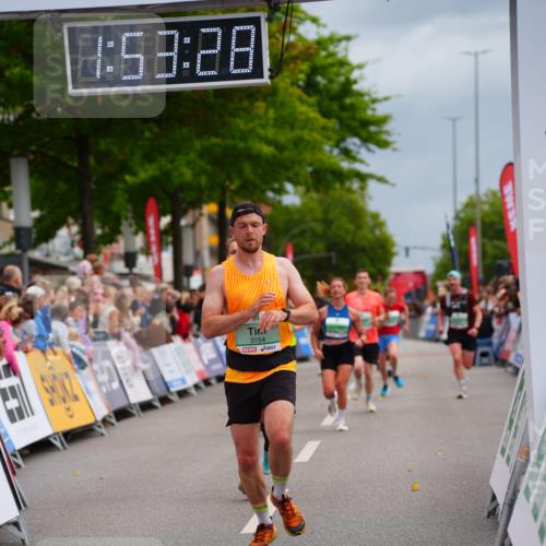 20.09.2026 - PSD Bank Halbmarathon LAZAROV Photography http://msf.ph/oto/10516174 20.09.2026 11:53:27 Ziel 1012, 1046, 1528, 1701, 2106, 2270, 2650, 3154, 3376, 4386 meine-sportfotos.de