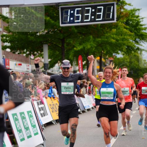 20.09.2026 - PSD Bank Halbmarathon LAZAROV Photography http://msf.ph/oto/10516225 20.09.2026 11:53:30 Ziel 1012, 1528, 2106, 2270, 2350, 2650, 3154, 3376, 3867, 4025, 4386 meine-sportfotos.de