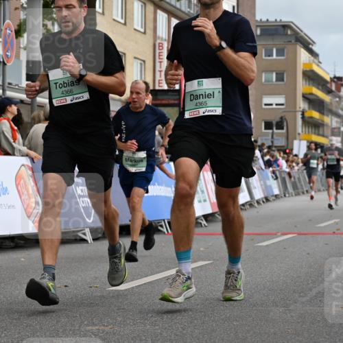 20.09.2026 - PSD Bank Halbmarathon J. Mangold http://msf.ph/oto/10516310 20.09.2026 11:44:54 Ziel 1159, 1430, 1547, 2677, 2959, 3861, 3913, 4365, 4366 meine-sportfotos.de