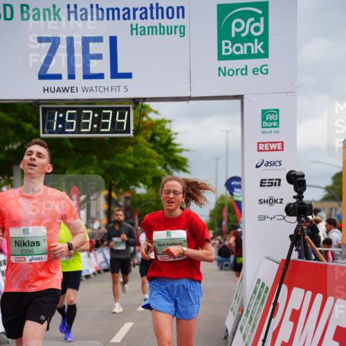 20.09.2026 - PSD Bank Halbmarathon LAZAROV Photography http://msf.ph/oto/10516318 20.09.2026 11:53:33 Ziel 1012, 1528, 2270, 2350, 3154, 3376, 3678, 3702, 3867, 4025 meine-sportfotos.de