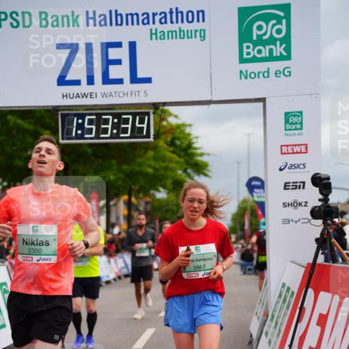 20.09.2026 - PSD Bank Halbmarathon LAZAROV Photography http://msf.ph/oto/10516327 20.09.2026 11:53:34 Ziel 1528, 2270, 2350, 2611, 3154, 3376, 3678, 3702, 3867, 4025 meine-sportfotos.de