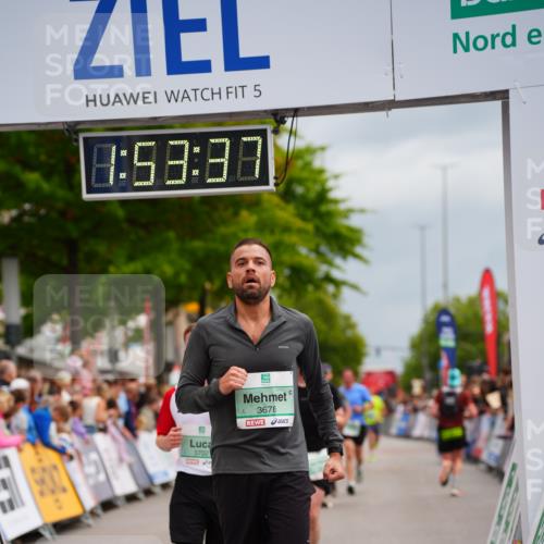 20.09.2026 - PSD Bank Halbmarathon LAZAROV Photography http://msf.ph/oto/10516349 20.09.2026 11:53:36 Ziel 1528, 2270, 2350, 2611, 3154, 3376, 3678, 3702, 3867, 4025 meine-sportfotos.de