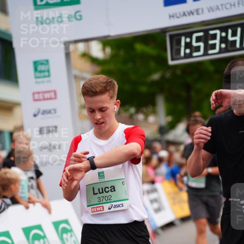 20.09.2026 - PSD Bank Halbmarathon LAZAROV Photography http://msf.ph/oto/10516395 20.09.2026 11:53:40 Ziel 1462, 1961, 2350, 2611, 3678, 3702, 3867, 4021, 4025, 4770 meine-sportfotos.de