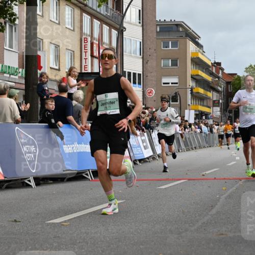 20.09.2026 - PSD Bank Halbmarathon J. Mangold http://msf.ph/oto/10516398 20.09.2026 11:45:03 Ziel 1159, 1374, 1430, 2300, 2928, 2959, 3913, 3981 meine-sportfotos.de